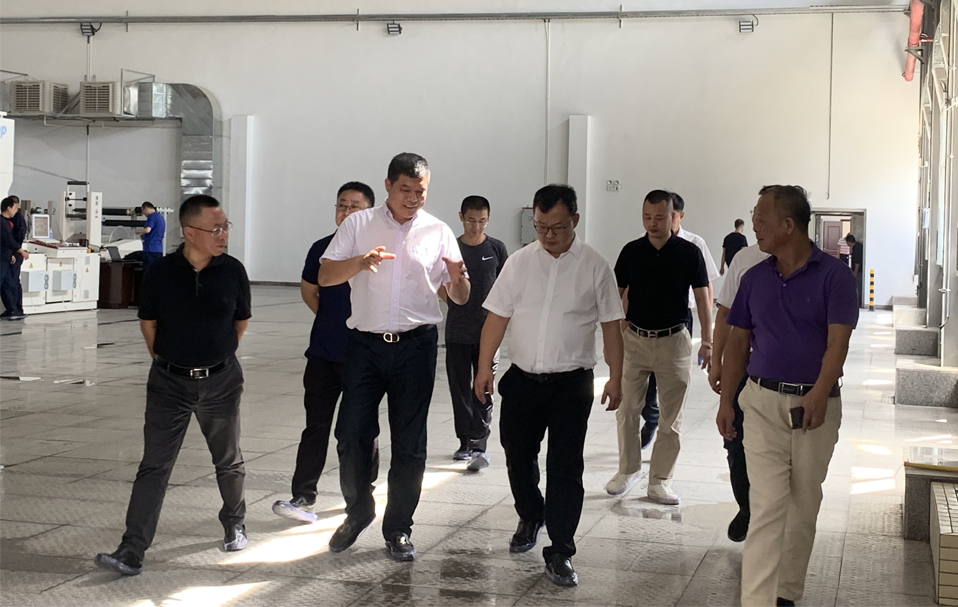 福清市代市长张新怿一行领导 莅临佰富彩新材料科技工业园参观调研